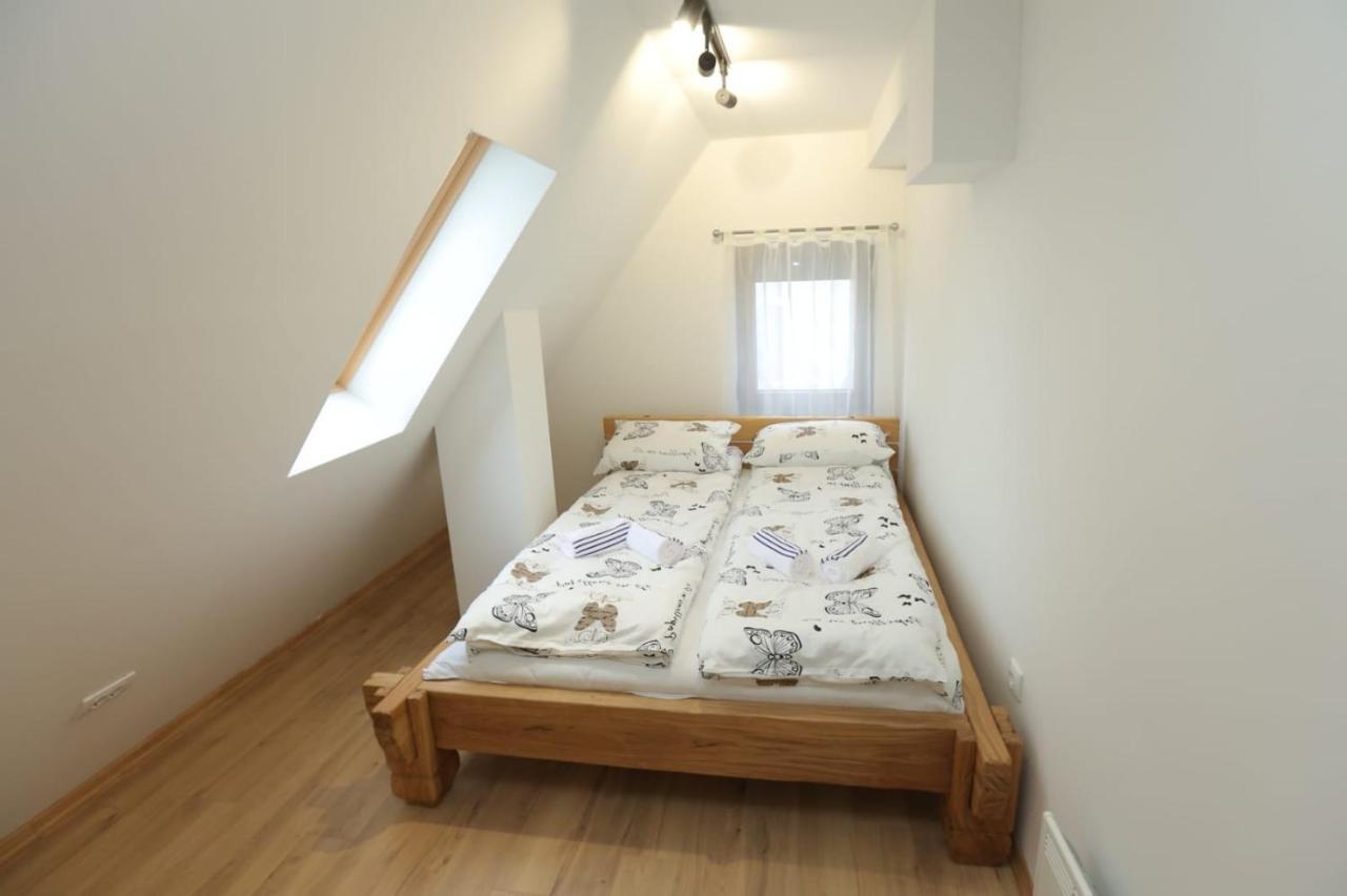 Wood Apartmani - Vila Zimska Idila ヤホリナ エクステリア 写真